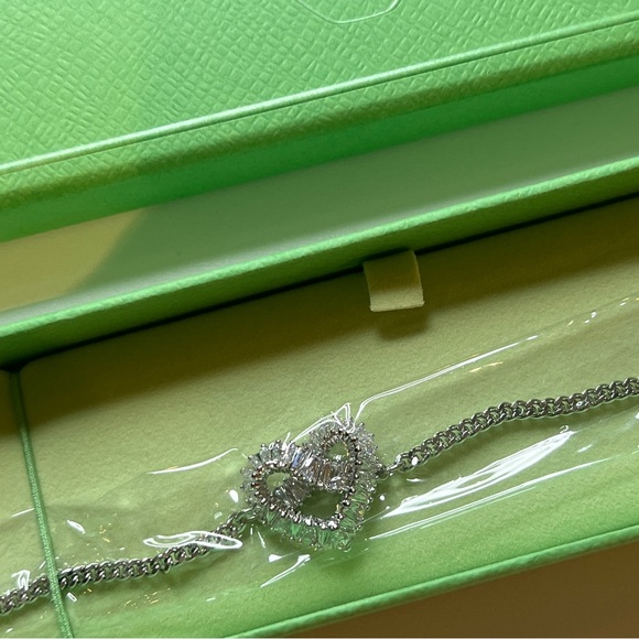 Brand new* Swarovski matrix heart bracelet - Picture 4 of 5